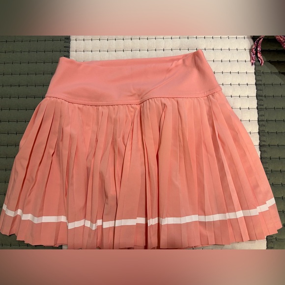 aerie Dresses & Skirts - Aerie Coral Pleated Mini Skirt